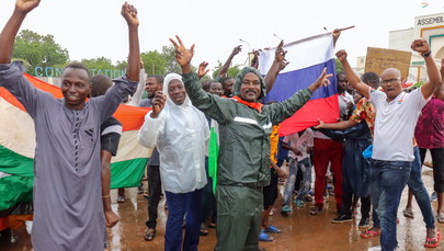 Niger: Armia poparła zamach stanu i obalenie prezydenta