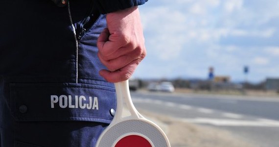 Do policjantów z Tarnobrzega zgłosił się mężczyzna, który przyznał, że jest pijany. Jako że jechał na rowerze a czuł się znużony, poprosił funkcjonariuszy o podwiezienie.