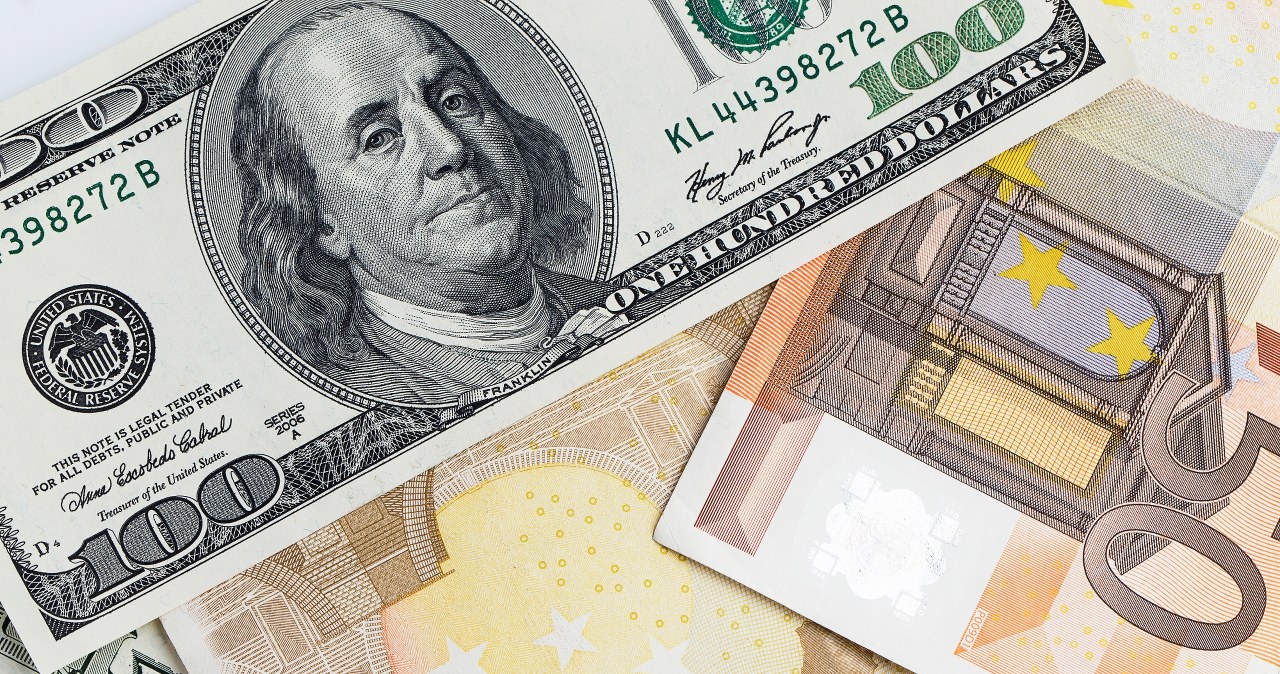 Zmiany kursów walut. Tyle trzeba zapłacić za euro, dolara i funta