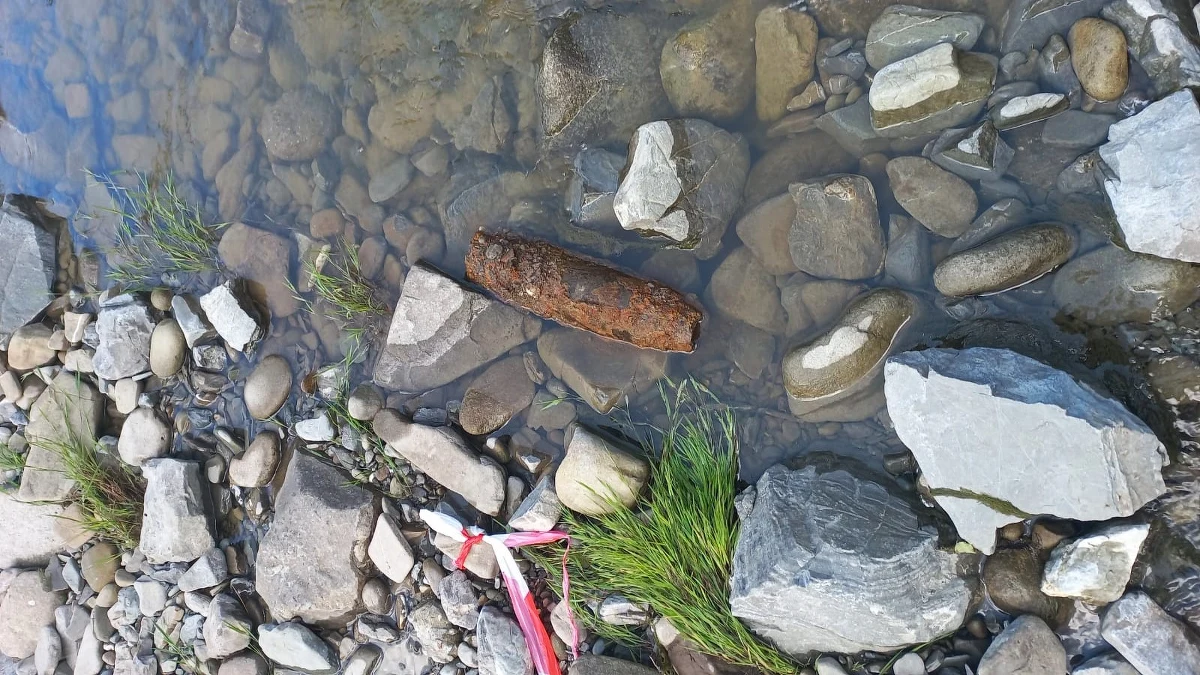 Pocisk artyleryjski pochodzący prawdopodobnie z czasów II wojny światowej znaleziono w Maciejowej w powiecie nowosądeckim. Leżał w nurcie Kamienicy. Zneutralizowali go saperzy z Krakowa.

