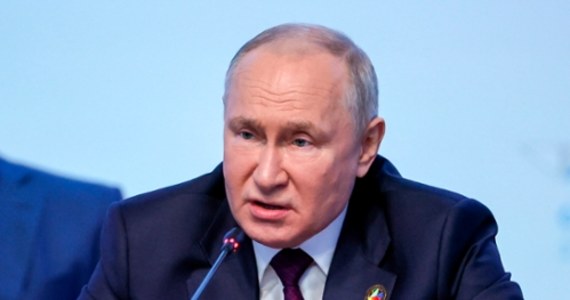 Prezydent Zimbabwe nie chce darmowego zboża z Rosji, a prezydent Egiptu spóźnił się na spotkanie z Władimirem Putinem i wezwał Rosję do wznowienia umowy zbożowej. Nie wszystko na szczycie Rosja-Afryka w Petersburgu przebiega po myśli Putina.