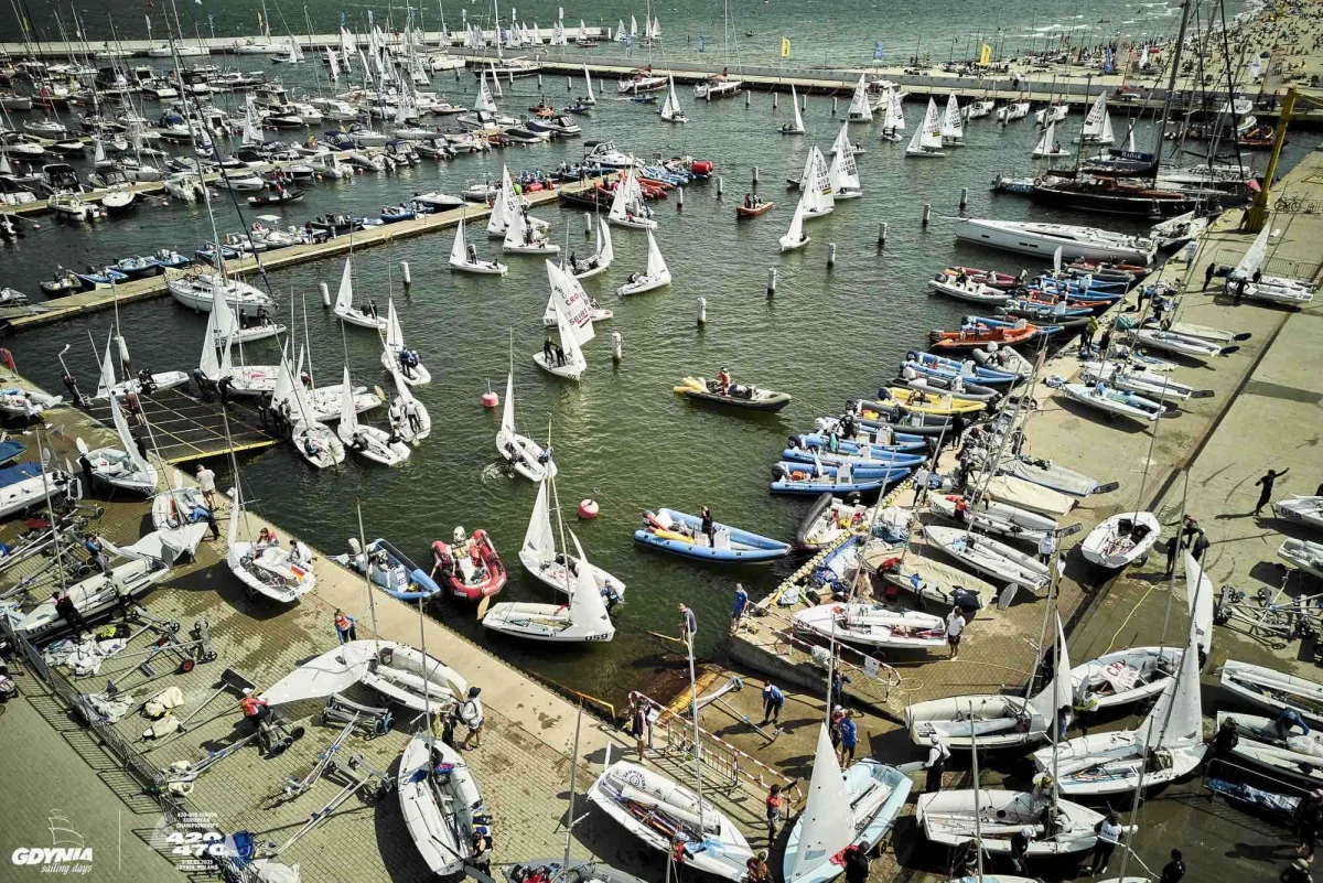 Blisko 2000 zawodników z ponad 50 krajów wzięło udział w zakończonym w niedzielę festiwalu Gdynia Sailing Days. To rekord frekwencji w 24-letniej historii festiwalu, który w tym roku trwał aż 27 dni.
