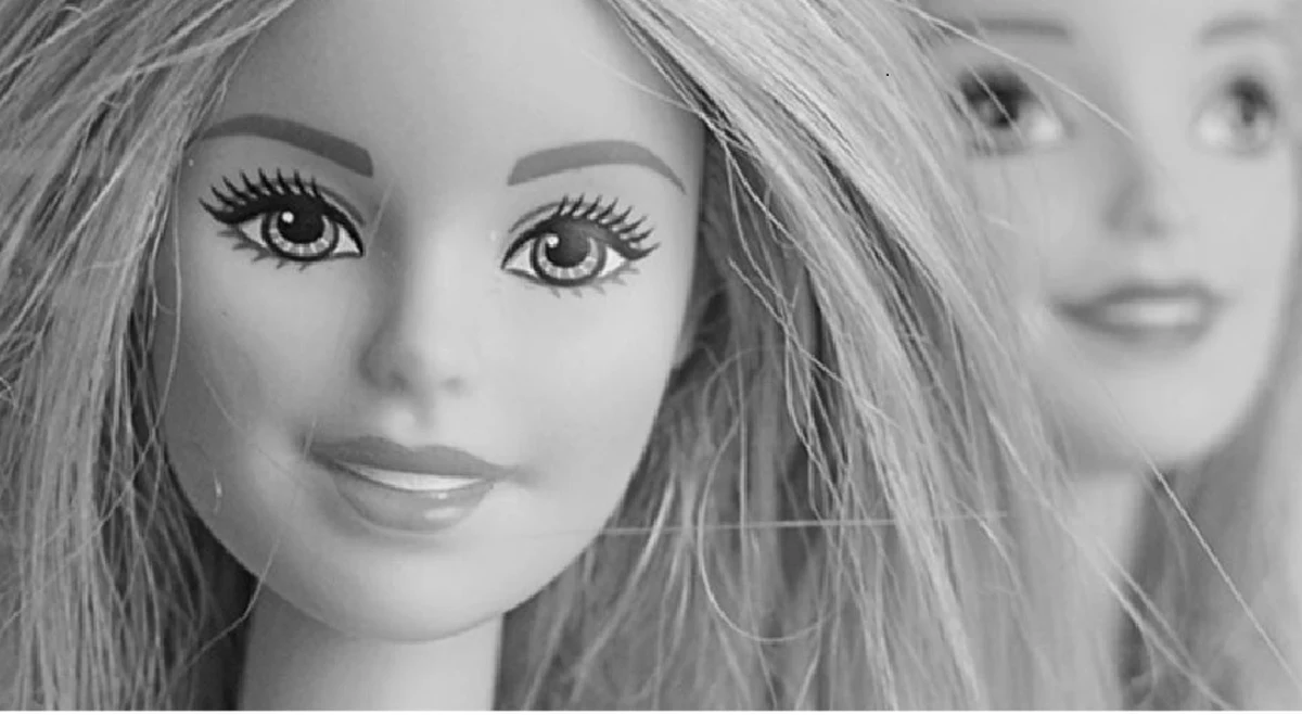 Uważaj na selfie z Barbie - ostrzega Ministerstwo Cyfryzacji. Przedstawiciele rządu alarmują, że niektóre aplikacje służące do tworzenia zdjęć nawiązujących do kultowej lalki - stanowią poważne zagrożenie dla bezpieczeństwa naszych danych.