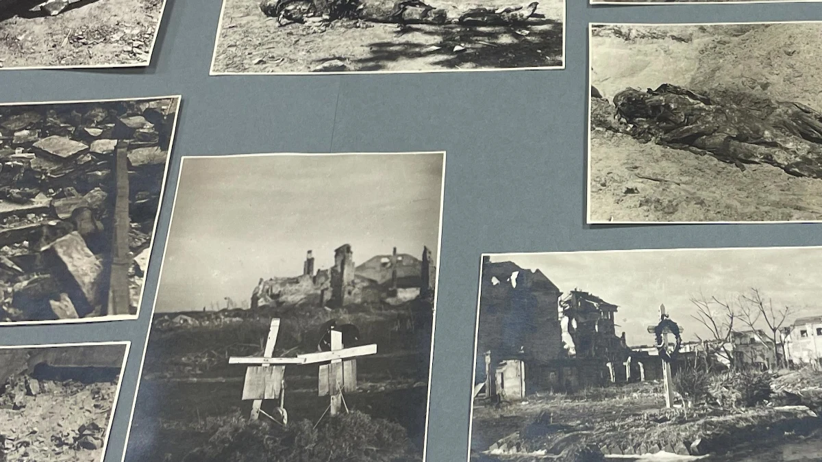 Archiwum Akt Nowych w Warszawie zaprezentowało niezwykłe dokumenty, które pochodzą z czasów konspiracji i Powstania Warszawskiego. Wśród nich są m.in pokazywane po raz pierwszy fotografie Leonarda Sempolińskiego, które wykonał tuż po zakończeniu działań wojennych. “Są one unikatowe” – mówi dyrektor AAN Mariusz Olczak. 