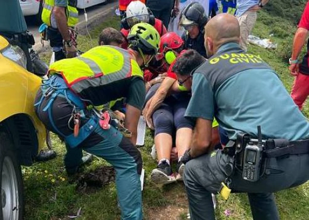 Co najmniej 10 osób odniosło poważne obrażenia w wyniku wypadku autokaru z turystami, do którego doszło w regionie Asturii w północno-zachodniej Hiszpanii. Autobus z 48 pasażerami dachował i stoczył się ze zbocza góry. 