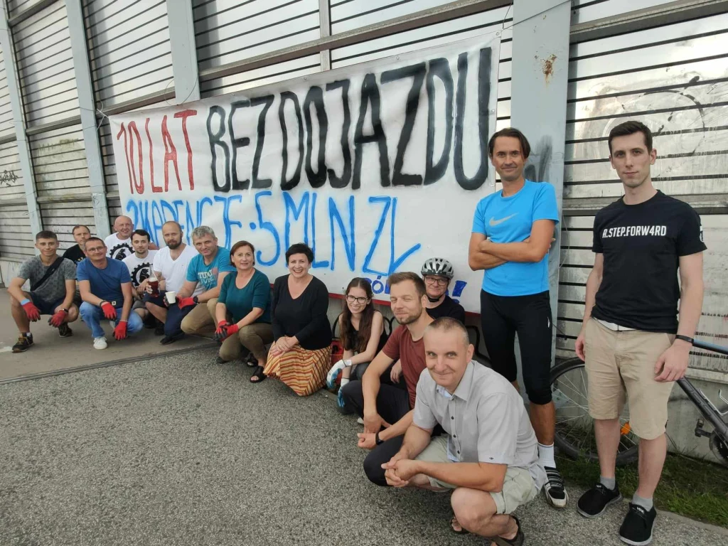 Uczestnicy urodzin ursuskiego wiaduktu