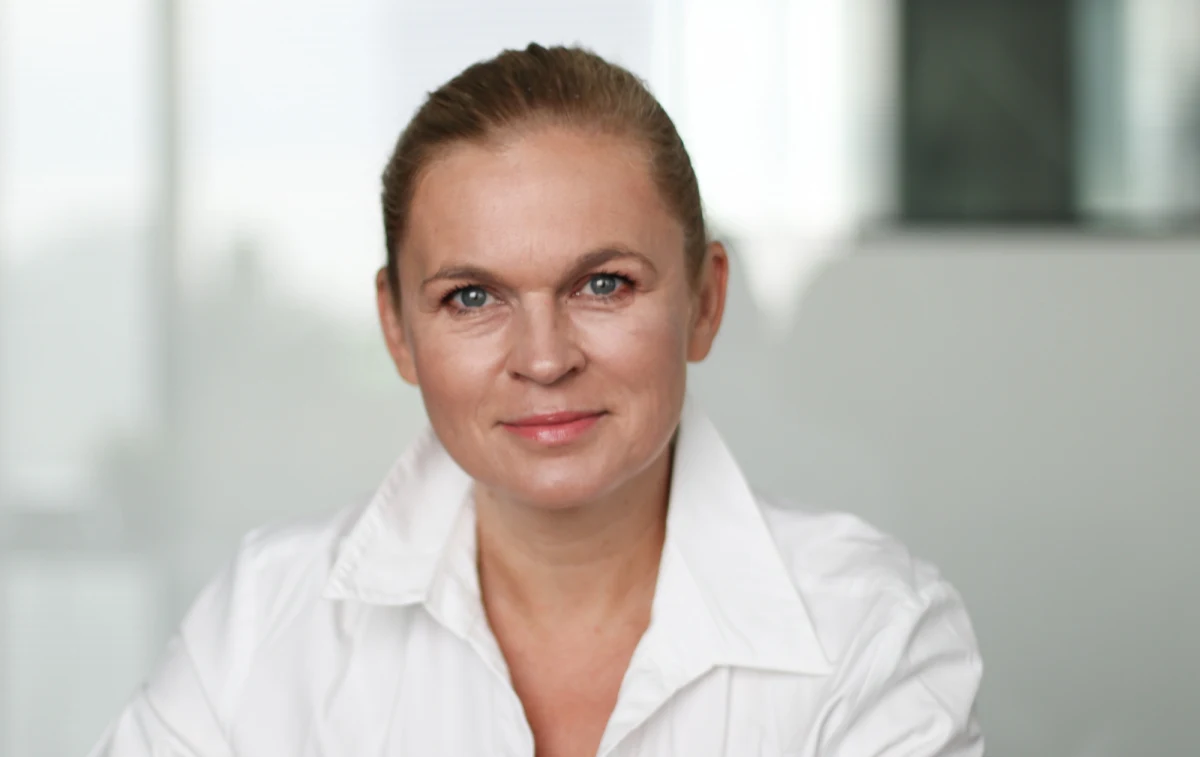 „Nie za mocno licytujemy. Wiemy, jaka jest atmosfera społeczna. Widzimy, jak ludzie, którzy przyjechali 4 czerwca z całej Polski, dobrze to (marsz – przyp. RMF FM) wspominają. Parę dni temu na Kaszubach spotkałam ludzi, którzy byli na marszu 4 czerwca. Mówili: ‘Oczywiście przyjedziemy (na marsz w październiku – przyp. RMF FM) i bierzemy więcej osób, bierzemy rodzinę’”  – tak na pytanie o to, jak zmobilizować milion Polaków na marsz zapowiedziany na październik przez Donalda Tuska, odpowiedziała w Porannej rozmowie w RMF FM Barbara Nowacka.