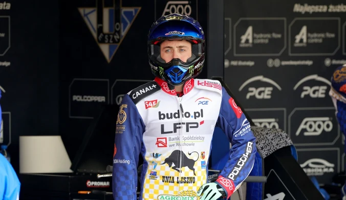 Drużyna przegrywa, a on zarabia fortunę. Takiej kasy dotąd na oczy nie widział