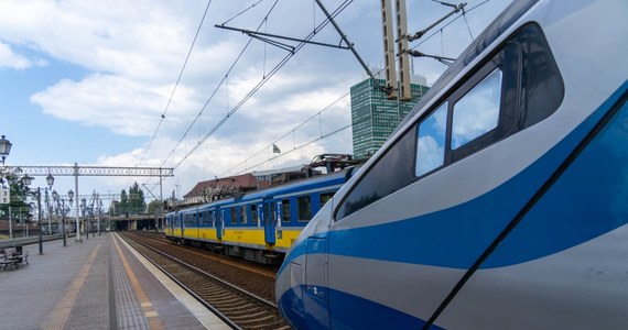 Młody mężczyzna został porażony prądem na stacji kolejowej w Gdańsku. W ciężkim stanie trafił do szpitala. 