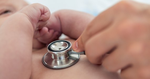 ​Problemy ze znalezieniem lekarzy pediatrów na zastępstwo - to powód czasowego zamknięcia pediatrii i porodówki w Szpitalu Powiatowym we Włodawie. Pacjenci nie będą mogli z nich korzystać do połowy sierpnia, ale od 16 sierpnia grafiki są już obsadzone.