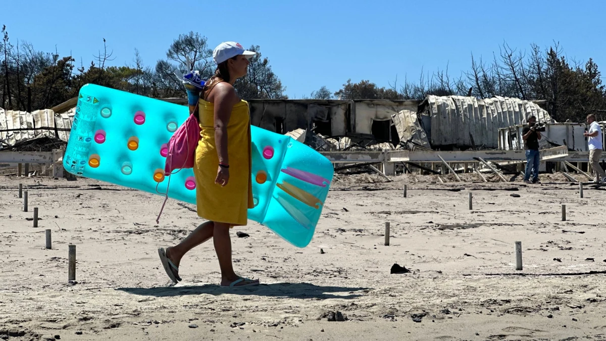 Rząd Grecji zaoferuje tygodniowy darmowy pobyt na Rodos wiosną czy jesienią przyszłego roku dla turystów, którzy musieli uciekać w lipcu z wyspy z powodu pożarów - oświadczył grecki premier Kyriakos Micotakis. Turystyka jest głównym motorem gospodarki Grecji, a Rodos to jedno z najbardziej popularnych miejsc wypoczynku.