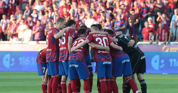 Raków Częstochowa awansował do trzeciej rundy eliminacji piłkarskiej Ligi Mistrzów. Drużyna z Polski zremisowała 1:1 na wyjeździe z azerskim Karabachem Agdam, ale zwyciężyła w poprzednim meczu 3:2.