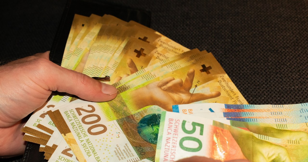 Ważny wyrok dla frankowiczów. Chodzi o dodatkowe pieniądze