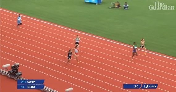 Nasra Abukar Ali podczas 31. Letniej Uniwersjadzie w Chengdu wbiegła na metę wyścigu na 100 metrów ponad 10 sekund po zwyciężczyni sprintu Gabreli Mourão. Nagrania z biegu pokazujące „najwolniejszą sprinterkę w historii” obiegło internet. Przewodnicząca somalijskiej federacji lekkoatletyki Khadijo Aden Dahir w związku z sytuacją w Chengdu została zawieszona. 