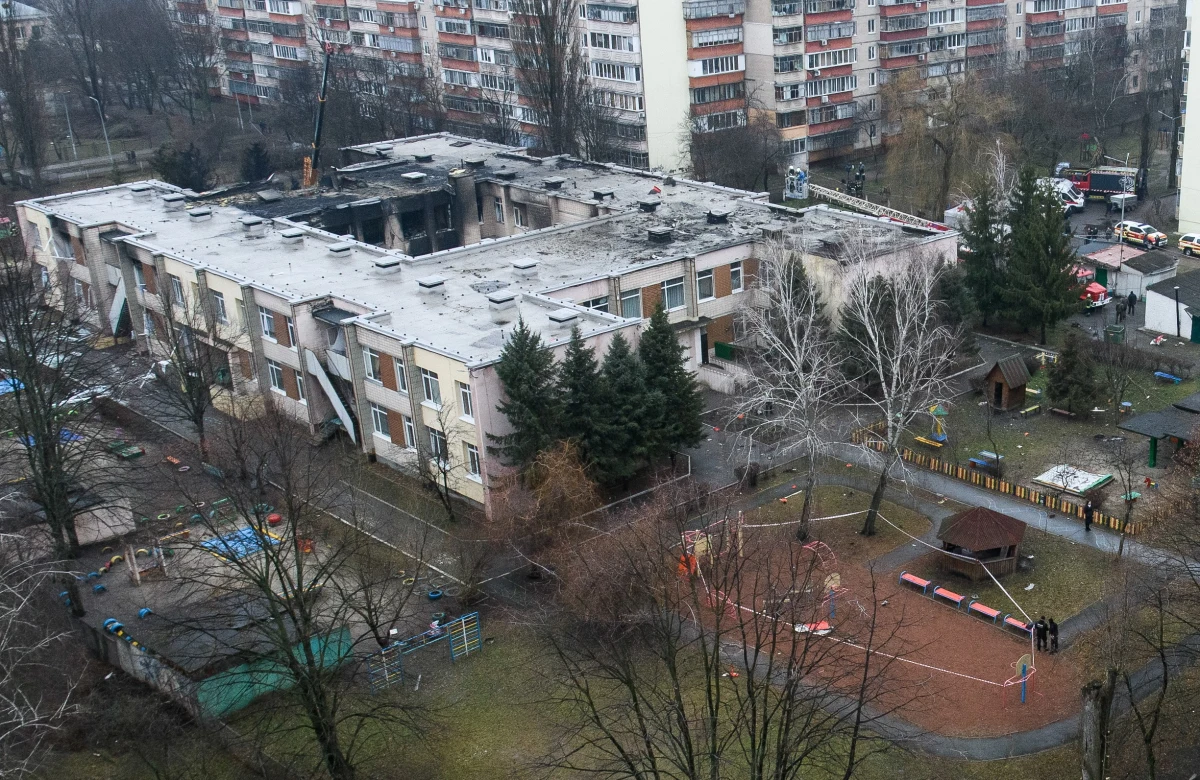 Przyczyną styczniowej katastrofy śmigłowca w Browarach pod Kijowem, w której zginął m.in. szef MSW Ukrainy Denys Monastyrski, było naruszenie procedur bezpieczeństwa lotów. Pięciu przedstawicieli Państwowej Służby ds. Sytuacji Nadzwyczajnych (DSNS) usłyszało w tej sprawie zarzuty karne - powiadomiły ukraińska Prokuratura Generalna i Państwowe Biuro Śledcze (DBR).