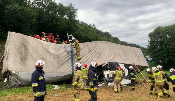 Tragiczny wypadek koło Krosna. Z kabiny niewiele zostało