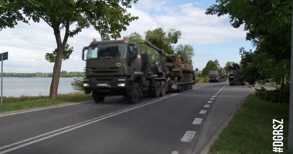 Dowództwo Generalne Rodzajów Sił Zbrojnych ostrzega przed wzmożonym ruchem pojazdów wojskowych na drogach niemal wszystkich województw. Wszystko z powodu przygotowań do defilady wojskowej 15 sierpnia w Warszawie.