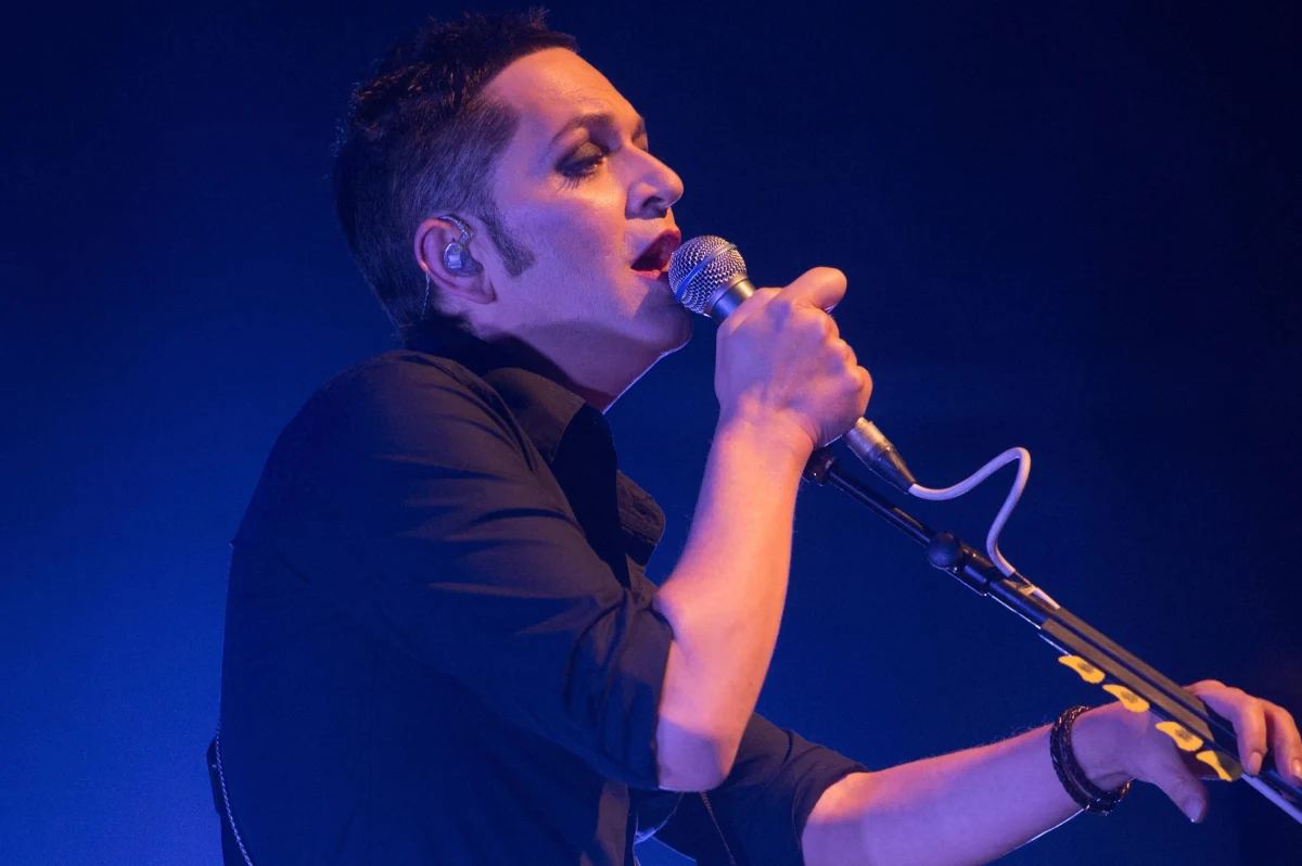 Premier Włoch Giorgia Meloni pozwała wokalistę zespołu Placebo Briana Molko za zniesławienie - informuje dziennik "Corriere della Sera". 10 lipca na koncercie w Stupinigi pod Turynem Molko nazwał szefową włoskiego rządu "rasistką, faszystką i nazistką".