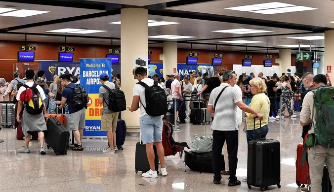 Ukradli walizkę na lotnisku w Barcelonie. Bagaż był wart 8,5 mln euro
