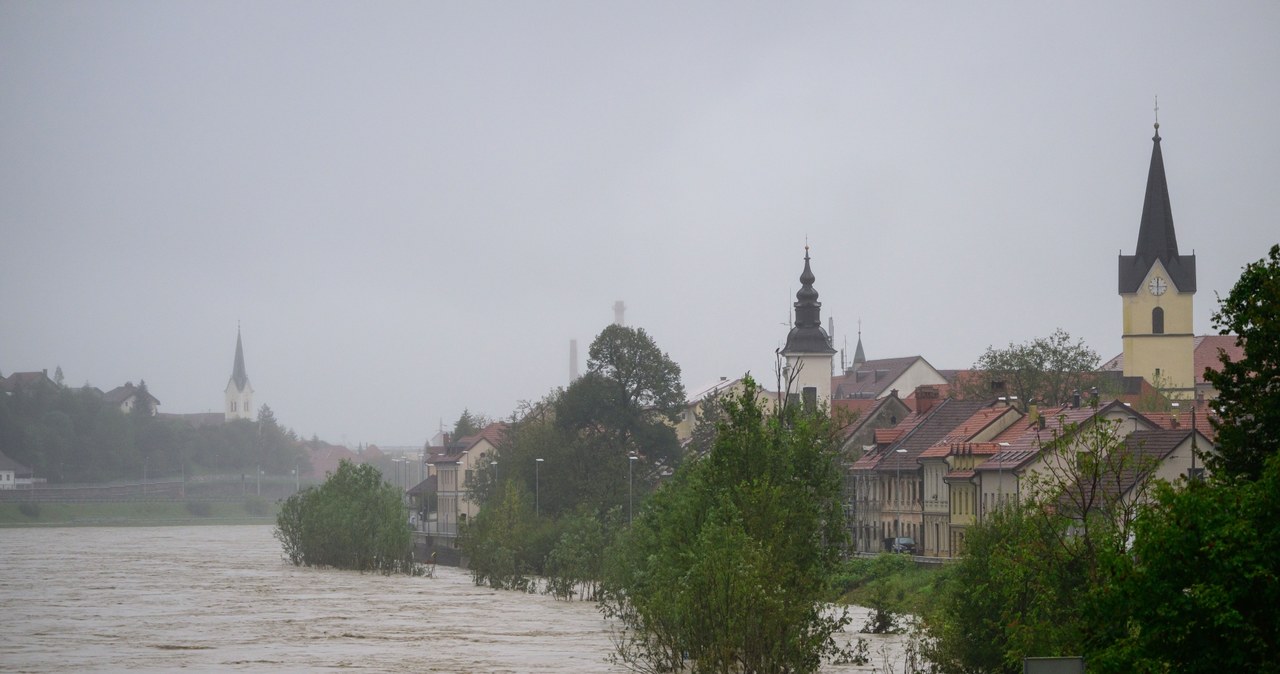 Północne, Czechy, podobnie, południowa, Polska, walczą, powodzią, Żywioł, najbardziej, dotknął, region, śląsko, morawski, wodą,  Czeski gigant napojów chce wznowić produkcję. Obawia się, czy skompletuje załogę przez powódź