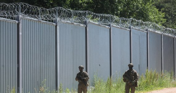 O wysłanie kolejnego tysiąca żołnierzy na wschodnią granicę wystąpił do resortu obrony komendant główny straży granicznej. Jego prośba ma związek z nasilającymi się próbami nielegalnego przekraczania granicy z terytorium Białorusi.