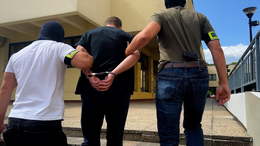 /Komenda Stołeczna Policji /