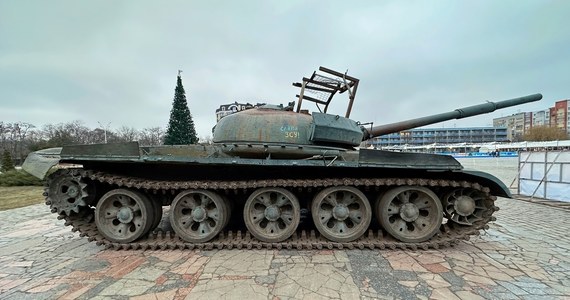 Ponad 40 proc. sowieckich czołgów i transporterów opancerzonych zostało usuniętych z największej w Rosji bazy sprzętu wojskowego Wagżanowo w Buriacji od początku inwazji na Ukrainę. O sprawie pisze portal dziennika "The Moscow Times".