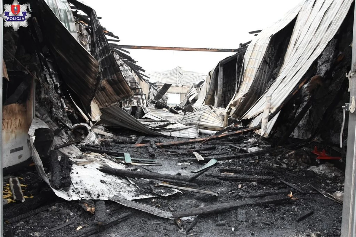 Na ok. 2 mln zł właściciel wstępnie oszacował straty po pożarze hali ze sprzętem rolniczym w miejscowości Cześnik-Kolonia. Prawdopodobną przyczyną pojawienia się tam ognia było uderzenie pioruna – podała we wtorek policja.