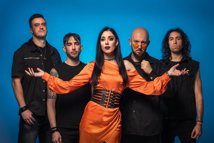 Symfometalowa grupa Sinheresy z Włoch odlicza już dni do premiery nowej płyty. "Event Horizon" trafi na rynek pod koniec sierpnia.