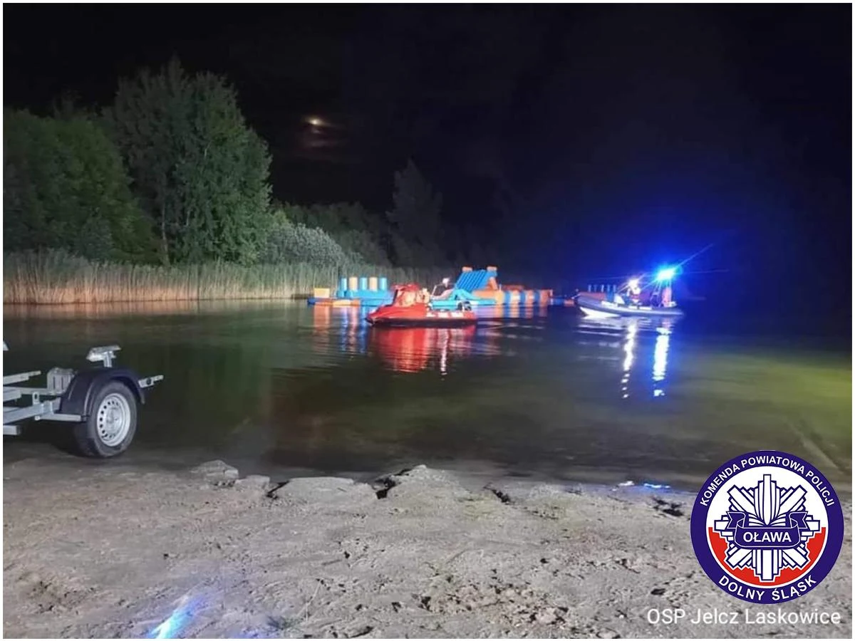 48-letni wędkarz utonął w nocy z poniedziałku na wtorek w stawie przy niestrzeżonej plaży w Jelczu-Laskowicach. Policja, po raz kolejny, apeluje o ostrożność i przestrzeganie zasad bezpieczeństwa nad wodą.