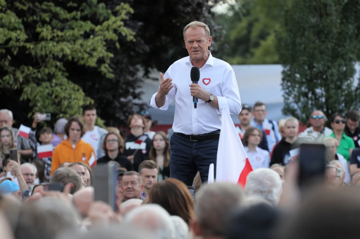"Bezpardonowo wykorzystuje pan tragedie kobiet do swojej kampanii wyborczej" - napisała Katarzyna Sójka odnosząc się do wypowiedzi Donalda Tuska podczas wiecu partyjnego w Legionowie. Lider PO przytoczył tam słowa posłanki PiS i kandydatki na nową szefową Ministerstwa Zdrowia dotyczące śmierci kobiet w czasie porodów.