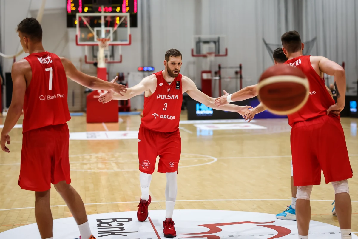 Już w niedzielę w Gliwicach rozpocznie się turniej prekwalifikacyjny do igrzysk olimpijskich. Potrwa do 20 sierpnia. Jego zwycięzca otrzyma prawo gry we właściwych kwalifikacjach olimpijskich w przyszłym roku. Polacy w fazie grupowej zmierzą się z Węgrami, Bośnią i Hercegowiną oraz Portugalią. My już teraz zapraszamy Was na te emocjonujące spotkania. 