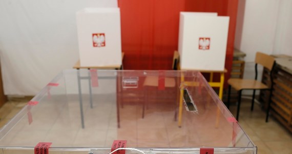We wtorek do Państwowej Komisji Wyborczej wpłynęło 7 zawiadomień o utworzeniu komitetów wyborczych w wyborach parlamentarnych. Dokumenty do rejestracji komitetów złożyły m.in.: Koalicja Obywatelska, Lewica i Konfederacja.