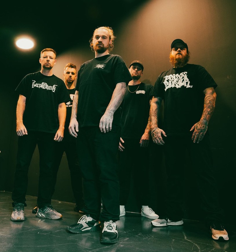 Deathcore'owa grupa Acranius z Niemiec przygotowała nowy materiał. EP-kę "Amoral" pilotuje teledysk do singla "Mother".