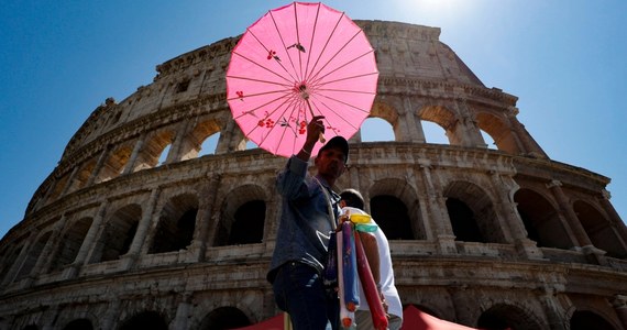 W weekend nad Włochy nadciągnie kolejny afrykański antycyklon, któremu nadano imię Neron. Meteorolodzy są zdania, że przyniesie on falę upałów, która potrwa co najmniej dziesięć dni.