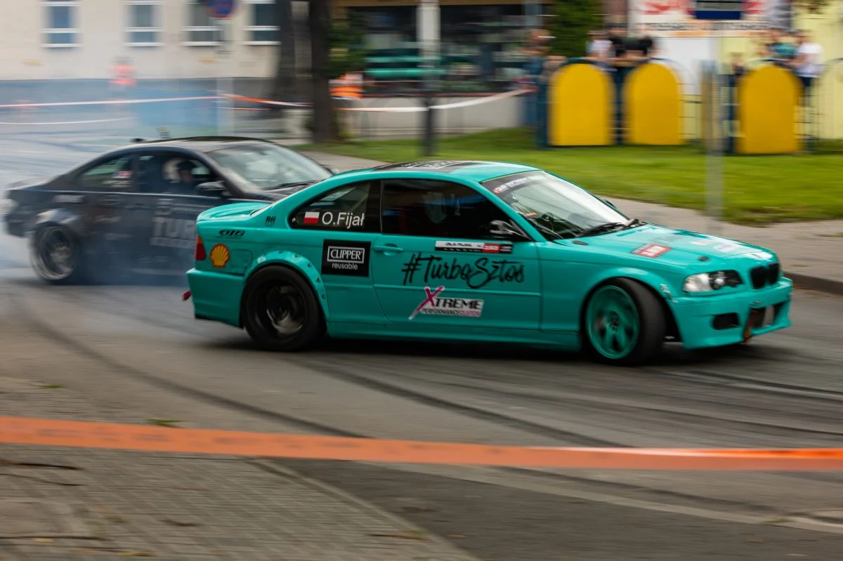 W związku z 32. Rajdem Rzeszowskim w piątek po południu na ulicach miasta będą utrudnienia w ruchu. Zamknięte zostaną ulice, wyznaczono objazdy dla autobusów MPK.