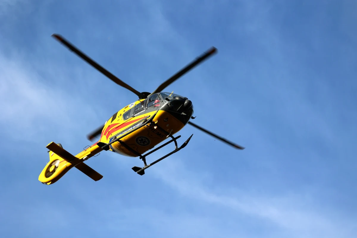 Dramatyczny wypadek w miejscowości Ropa w powiecie gorlickim w Małopolsce. Kilkuletnie dziecko tonęło w basenie. Na szczęście dzięki reanimacji odzyskało funkcje życiowe. 