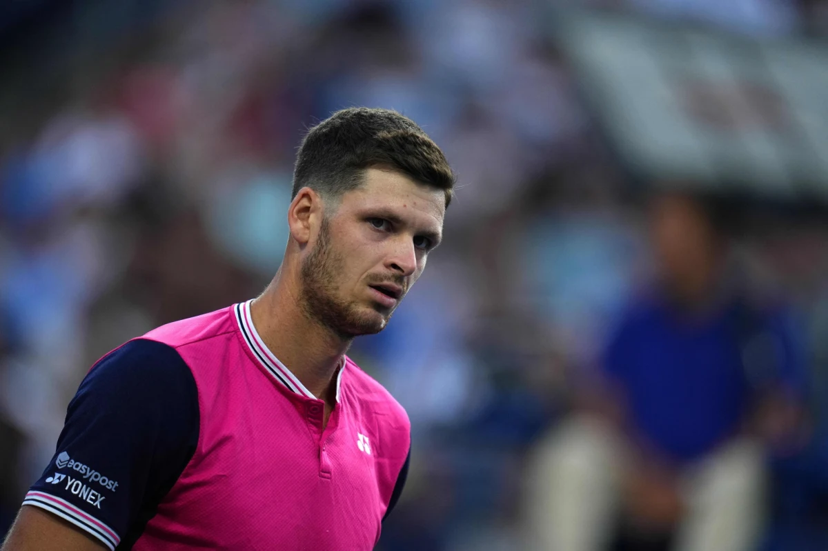 ​Hubert Hurkacz i Chorwat Mate Pavic przegrali z Niemcami Kevinem Krawietzem i Timem Puetzem 5:7, 3:6 w ćwierćfinale debla tenisowego turnieju ATP 1000 na twardych kortach w Toronto. Dzień wcześniej Polak odpadł w 3. rundzie gry pojedynczej.