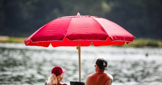 Instytut Meteorologii i Gospodarki Wodnej zapowiedział upalną pogodę, która zacznie się od niedzieli. Temperatura w wielu miejscach w Polsce może przekroczyć 30 stopni Celsjusza. Upałom towarzyszyć będą również opady deszczu, a nawet burze i grad.