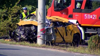 Wypadek w Harmężach. Kierowca nie opanował samochodu z 300-konnym silnikiem