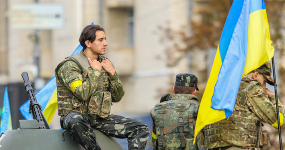 Amerykański Instytut Badań nad Wojną (ISW) uważa, że choć ukraińskie zdobycze terytorialne są ograniczone, armia Kijowa czyni "taktycznie znaczące" postępy na froncie. Brytyjski wywiad wojskowy donosi, że rosyjska obrona rzeki Dniepr będzie coraz słabsza w miarę wycofywania się przetrzebionych oddziałów.