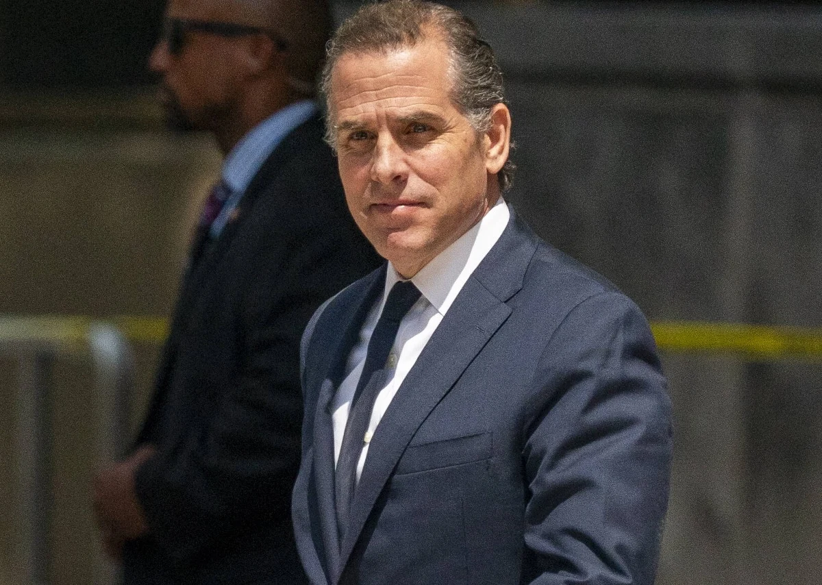 Hunter Biden, syn urzędującego prezydenta Stanów Zjednoczonych, może stanąć przed sądem - powiedział amerykański prokurator specjalny David Weiss, cytowany przez portal euractiv.com.