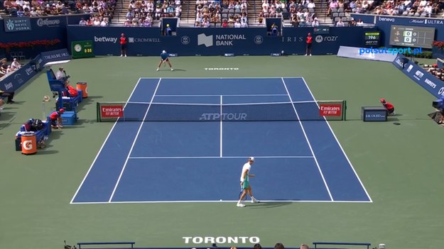 Jannik Sinner pokonał Australijczyka Alexa de Minaura 6:4, 6:1 w finale turnieju ATP rangi Masters 1000 na twardych kortach w Toronto (pula nagród 6,6 mln dol.). To pierwszy sukces Włocha w imprezie tej rangi, dzięki czemu awansował na najwyższe w karierze szóste miejsce w świecie.

