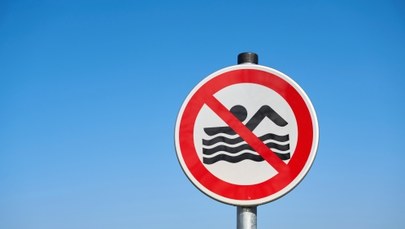 Zakaz kąpieli na zalewie w podkrakowskim Kryspinowie 