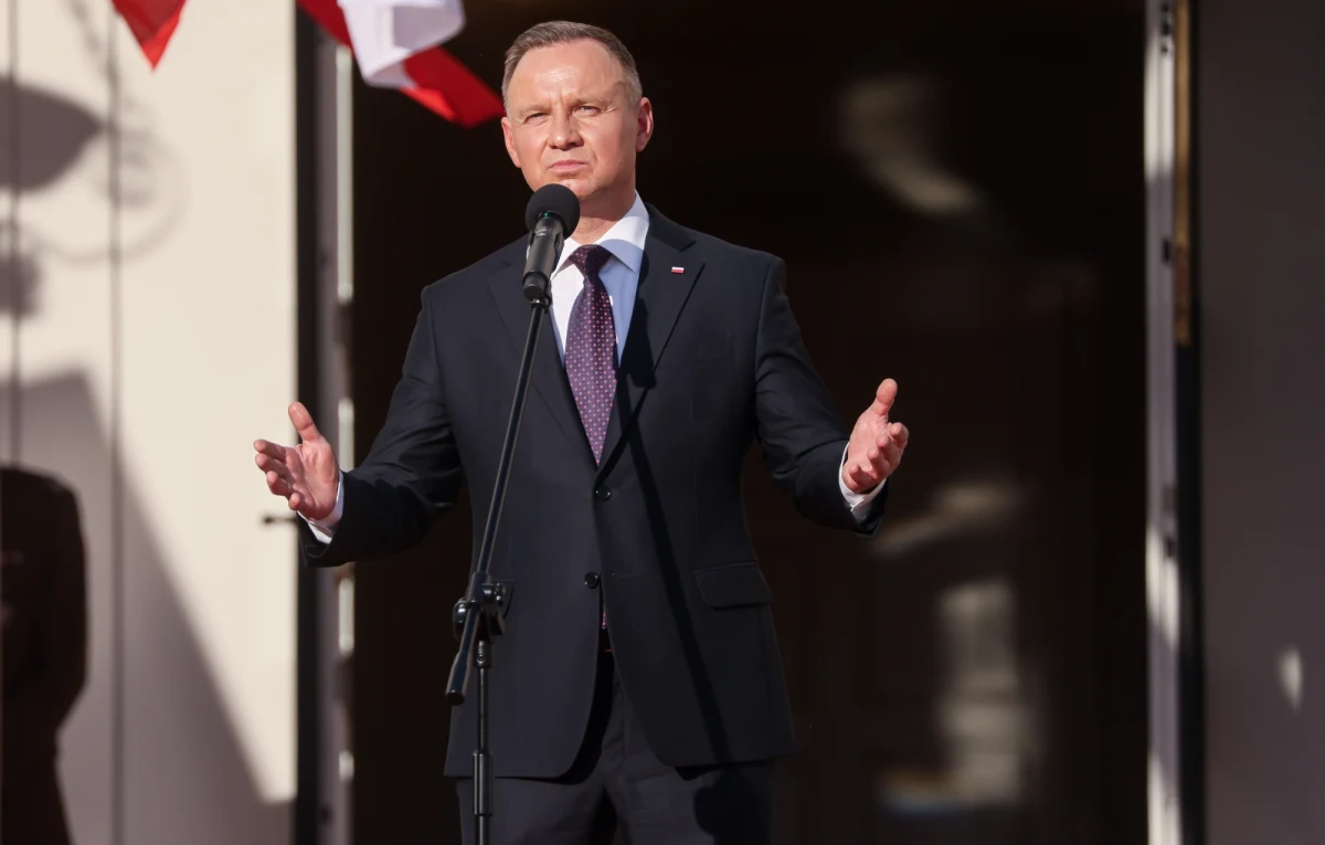 Jest zdecydowana potrzeba ujednolicenia systemu dowodzenia - stwierdził prezydent Andrzej Duda. Zapowiedział m.in. powstanie Dowództwa Sił Połączonych i odtworzenie Dowództw Rodzajów Sił Zbrojnych.