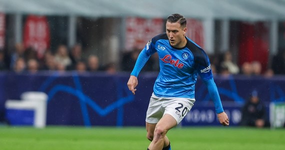 Piotr Zieliński podpisał już kontrakt z saudyjskim klubem Al-Ahli - informuje dziennikarz Ahmed Al-Aljan. Transfer ma zostać ogłoszony najpóźniej w środę.