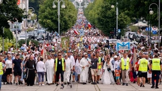 Dziesiątki tysięcy pielgrzymów na Jasnej Górze. Ruszyły uroczystości