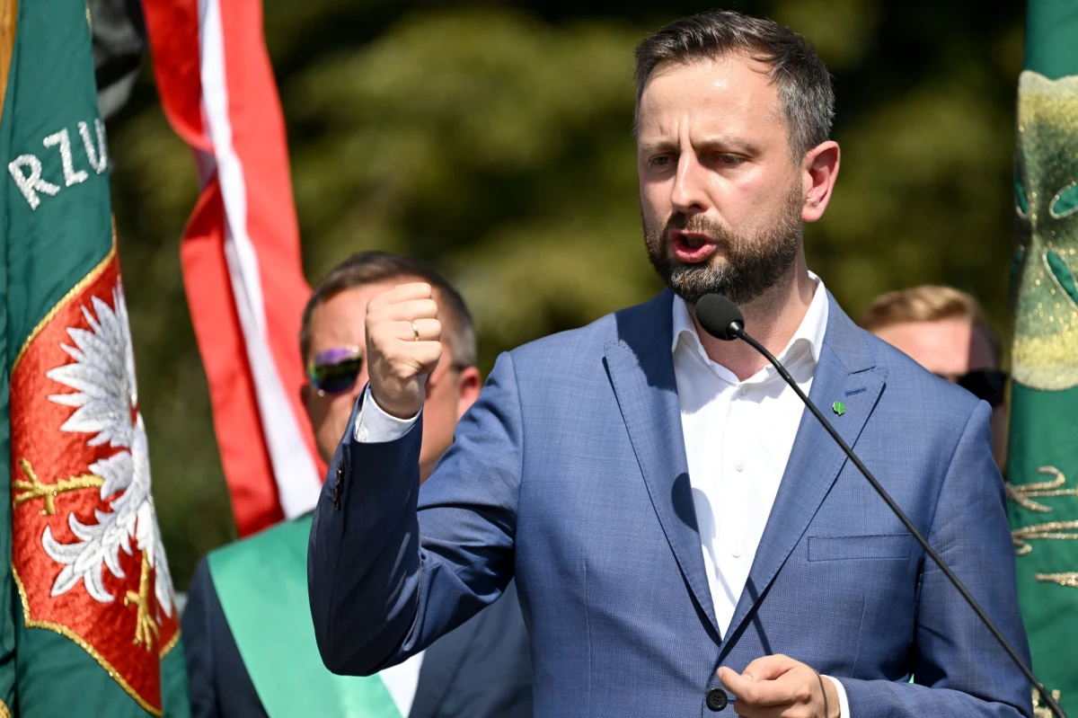 Zagłosujemy przeciwko przeprowadzeniu tego kampanijnego manewru; to nie jest żadne referendum, to kampanijny zabieg mający budować poparcie dla partii rządzącej - powiedział w Tarnowie szef PSL Władysław Kosiniak-Kamysz, pytany jak PSL zagłosuje ws. wniosku o zarządzenie ogólnokrajowego referendum.