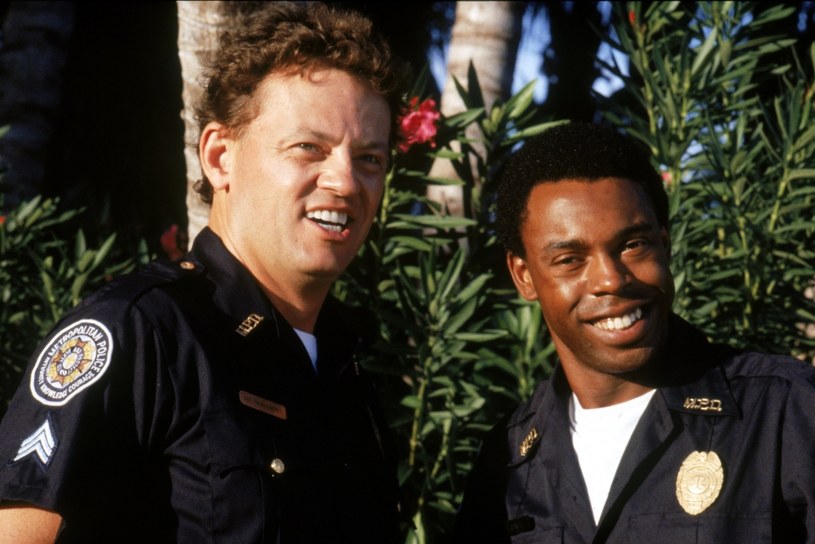Michaela Winslowa widzowie na całym świecie pokochali po jego roli sierżanta Larvelle'a Jonesa w serii filmów "Akademia Policyjna". Aktor, komik, naśladowca głosów, nazywany Panem Dziesięć Tysięcy Dźwięków, pojawił się w amerykańskim "Mam talent". 