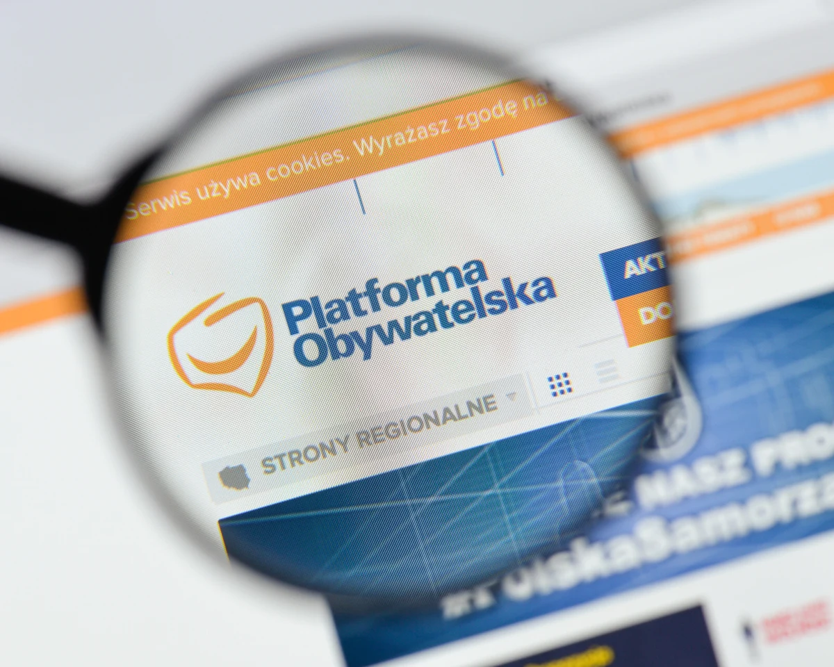 W środę rano odbędzie się posiedzenie Rady Krajowej Platformy Obywatelskiej, na której mają zostać zatwierdzone listy wyborcze przed rozpisanymi na 15 października wyborami parlamentarnymi. W posiedzeniu uczestniczyć będą koalicjanci PO z Koalicji Obywatelskiej - Zieloni, Inicjatywa Polska oraz Nowoczesna. "Mamy bardzo mocnych kandydatów, myślę że będzie sporo pozytywnych niespodzianek" - powiedział szef klubu KO Borys Budka.